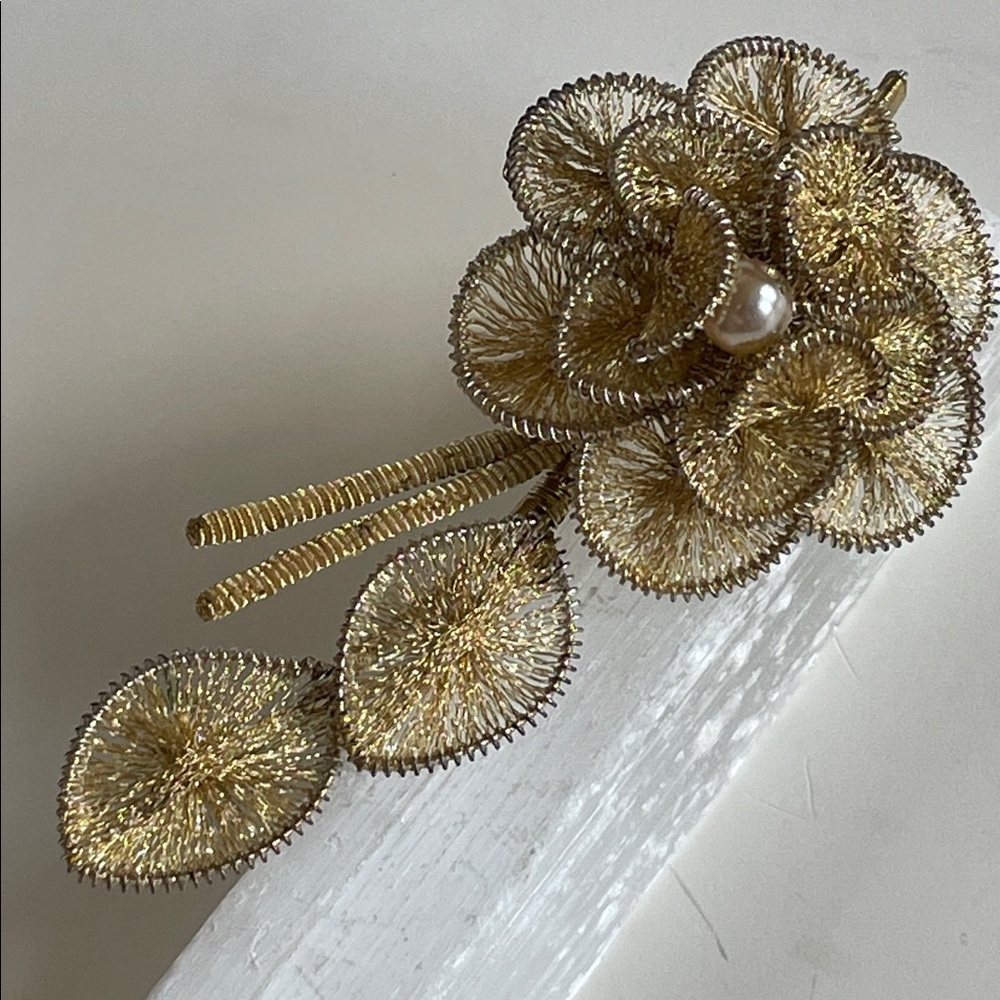 Vintage Flower Filigree Gold Tone Wire Work Pearl Center Brooch Pin